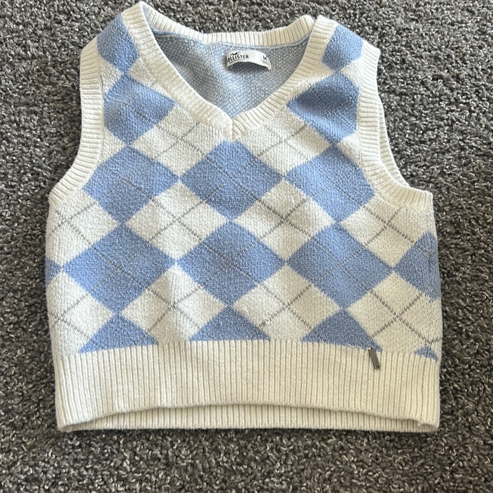 hollister sweater vest